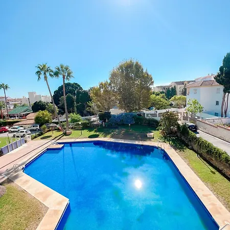 Cozy & Sunny Carihuela Park Appartement Torremolinos Buitenkant foto