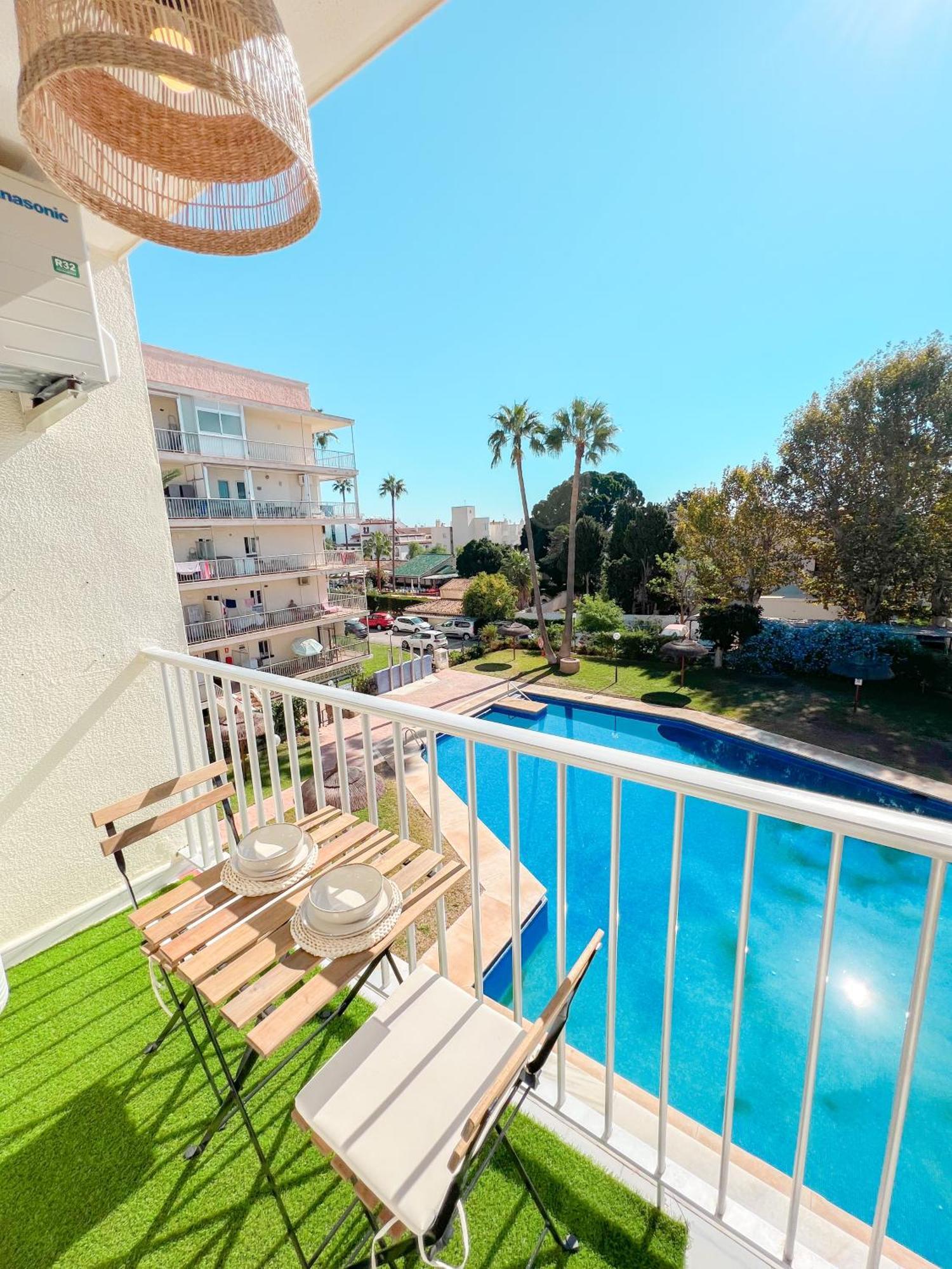 Apartamento Carihuela Park Palace A 600 Metros De La Playa Torremolinos